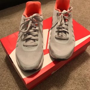 Nike Air max invigor